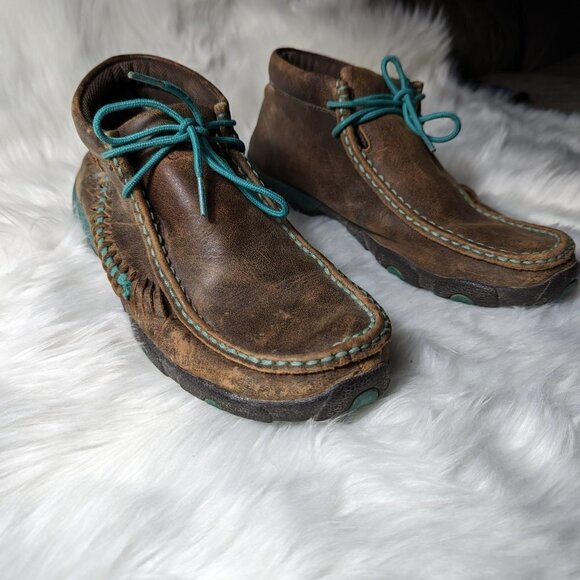 Twisted X woman's Handcrafted Cowgirl Lace-up Chukka Brown  color Size 10 M - Picture 3 of 13